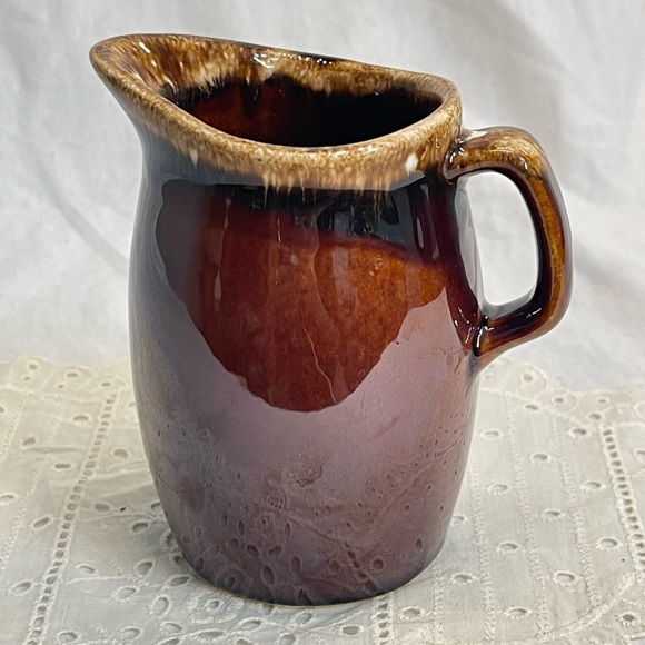 Hull Kitchen Vtg 96s1970s Hull Pottery Small Creamer Brown Drip